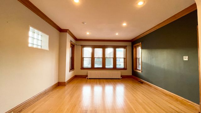 4943 N MARMORA Avenue 1, Chicago, IL 60630