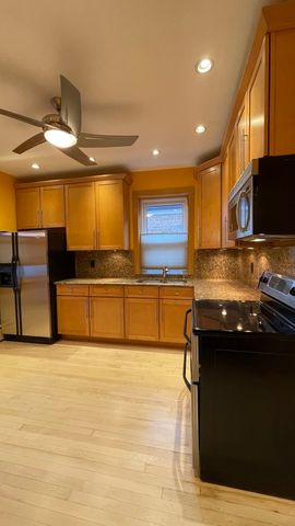 4943 N MARMORA Avenue 1, Chicago, IL 60630