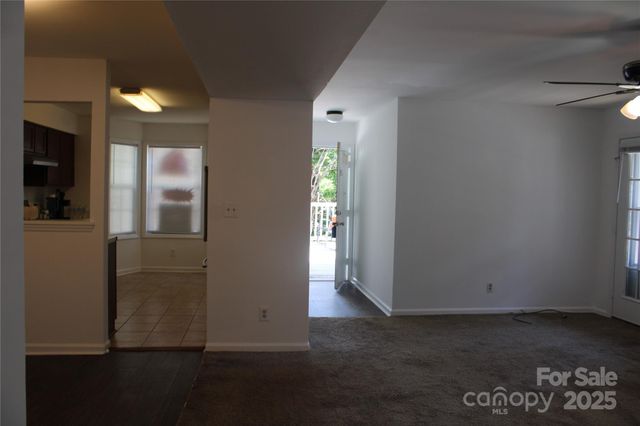 6039 Treetop Court, Charlotte, NC 28212