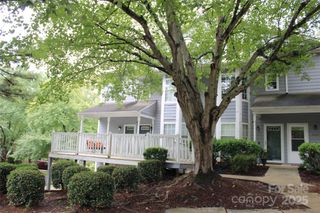 6039 Treetop Court, Charlotte, NC 28212