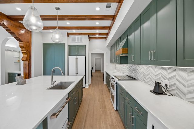 124 N Garza Road, Shady Shores, TX 76208