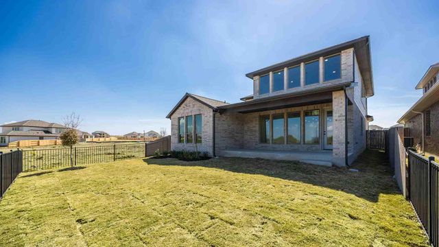 529 Rock Daisy TRL, Hutto, TX 78634