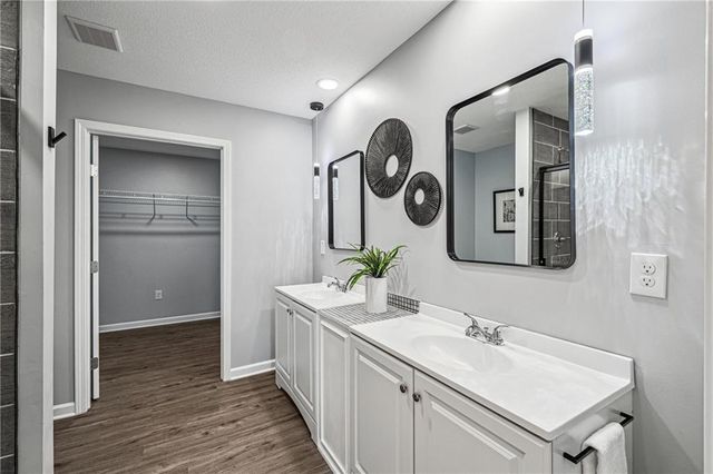 4603 Appleton Avenue, Kansas City, MO 64133