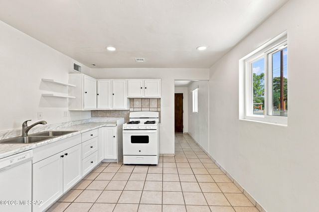 3274 E 22nd Street, Tucson, AZ 85713