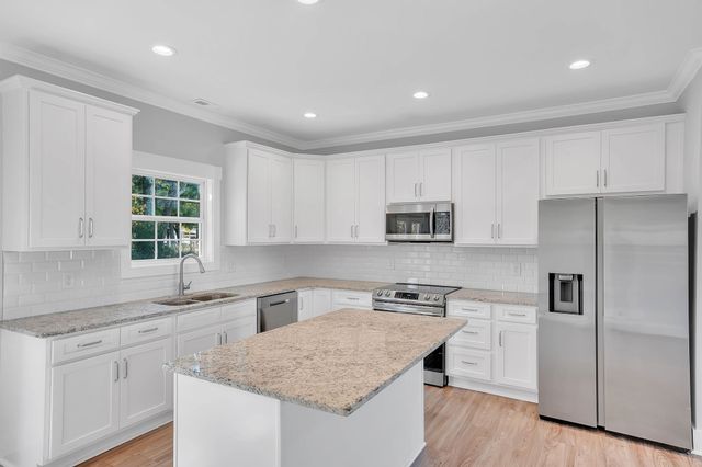 74 Summerset Dr, Winchester, TN 37398