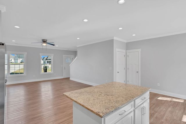 74 Summerset Dr, Winchester, TN 37398