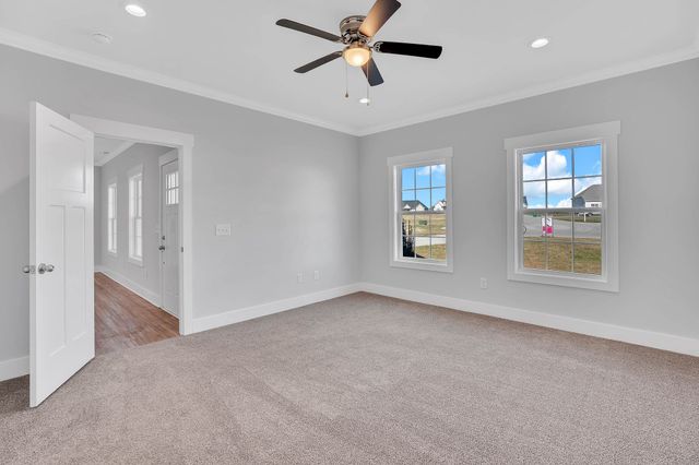 74 Summerset Dr, Winchester, TN 37398