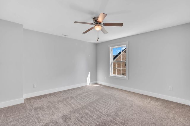 74 Summerset Dr, Winchester, TN 37398