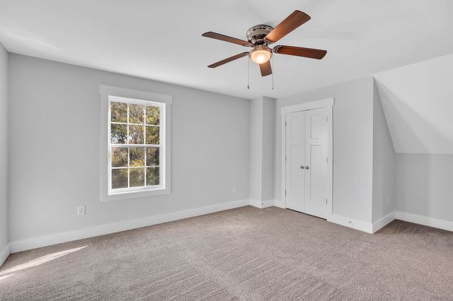 74 Summerset Dr, Winchester, TN 37398