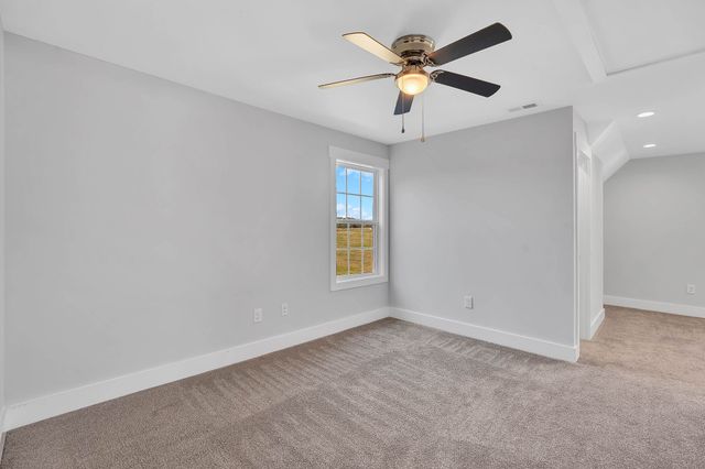 74 Summerset Dr, Winchester, TN 37398