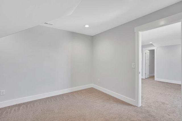 74 Summerset Dr, Winchester, TN 37398