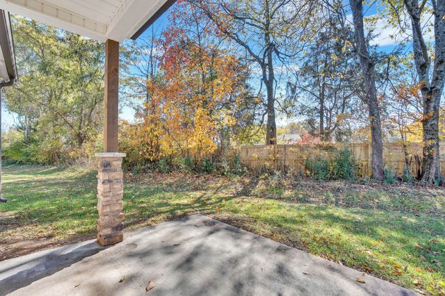 74 Summerset Dr, Winchester, TN 37398