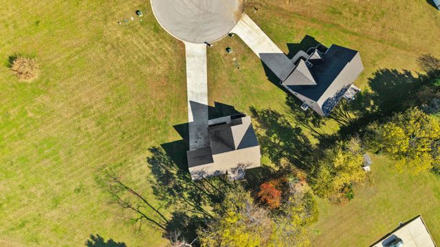 74 Summerset Dr, Winchester, TN 37398