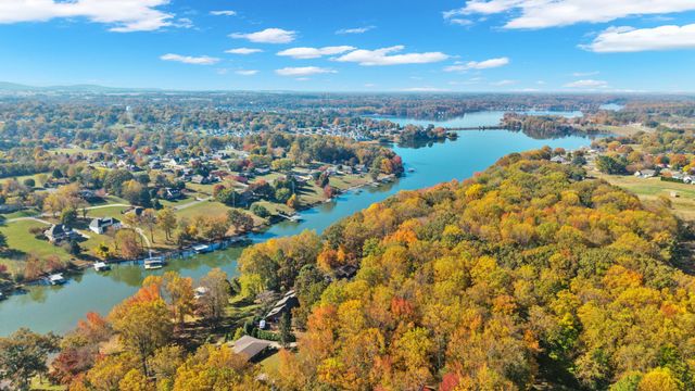 74 Summerset Dr, Winchester, TN 37398