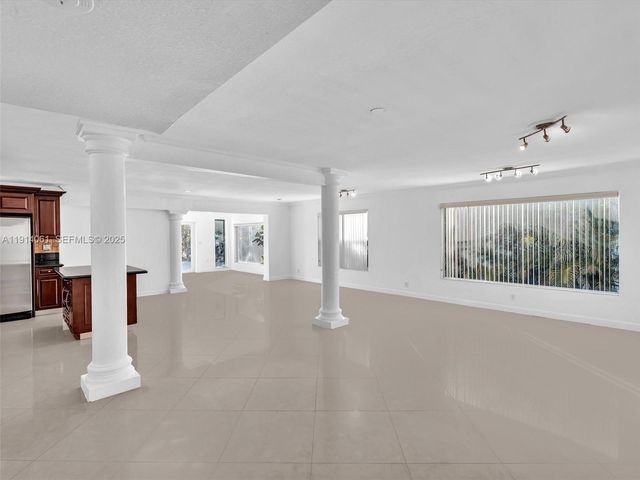 4416 SW 35th Ave, Dania Beach, FL 33312