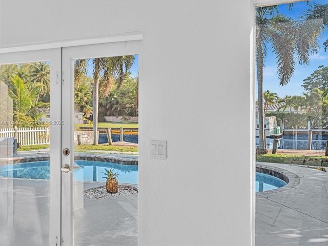 4416 SW 35th Ave, Dania Beach, FL 33312