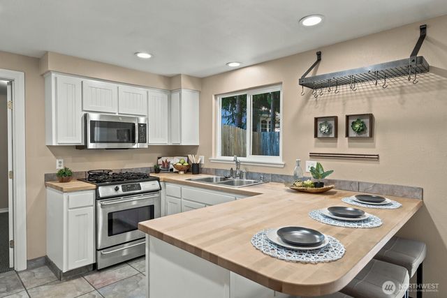 11419 22nd Place NE, Lake Stevens, WA 98258