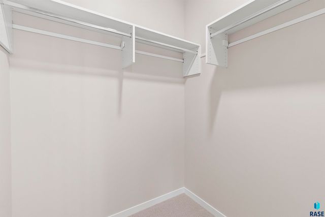 222 Ivy Ln Lane, Crooks, SD 57020