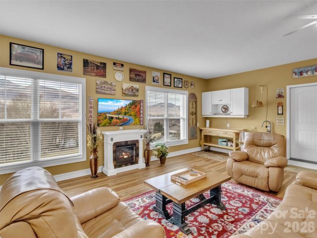 605 Red Bank Road 9, Waynesville, NC 28786