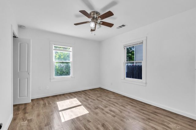 3211 32nd St, Sacramento, CA 95817