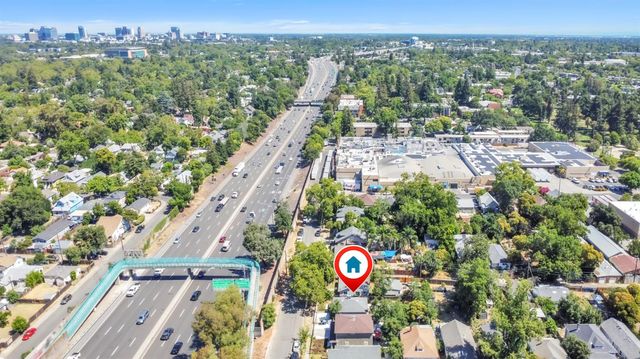 3211 32nd St, Sacramento, CA 95817