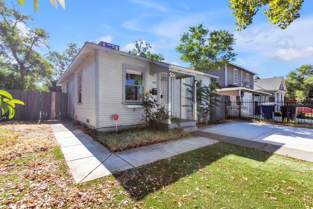 3211 32nd St, Sacramento, CA 95817