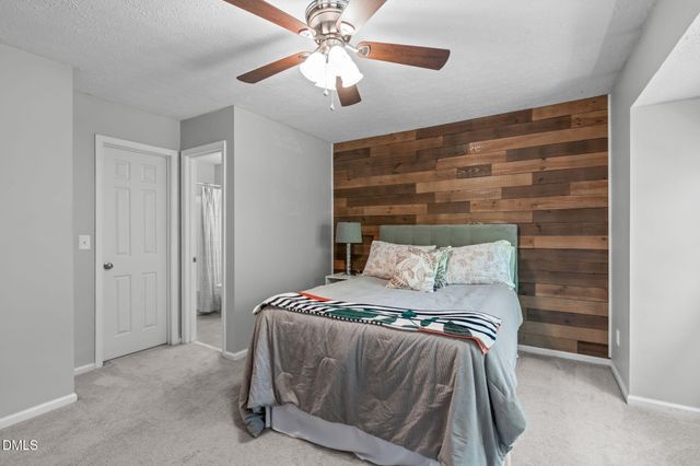 203 Oak Hollow Court, Raleigh, NC 27613