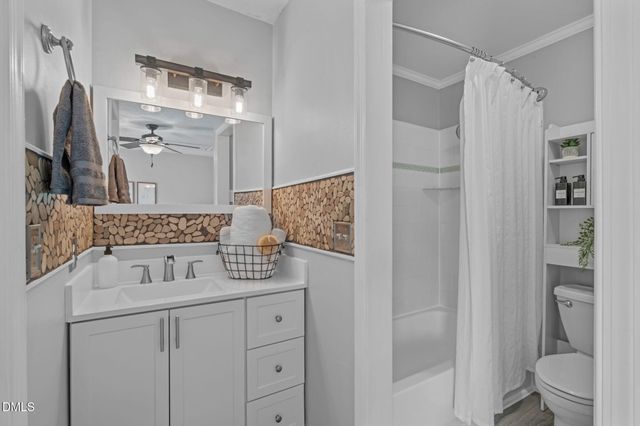 203 Oak Hollow Court, Raleigh, NC 27613