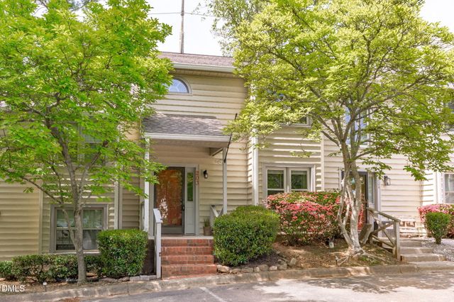 203 Oak Hollow Court, Raleigh, NC 27613