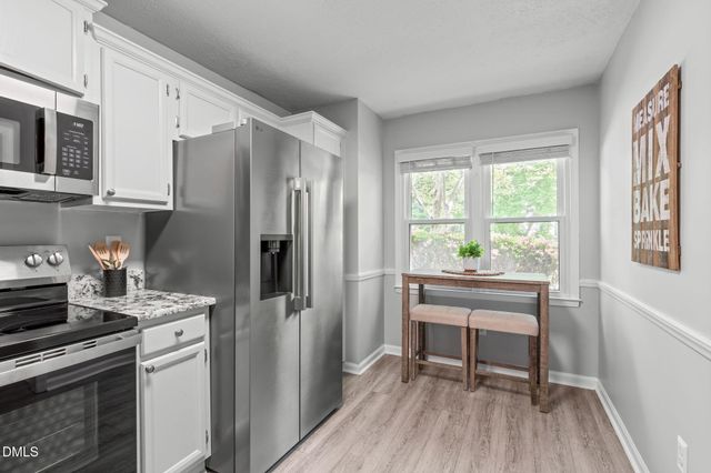 203 Oak Hollow Court, Raleigh, NC 27613