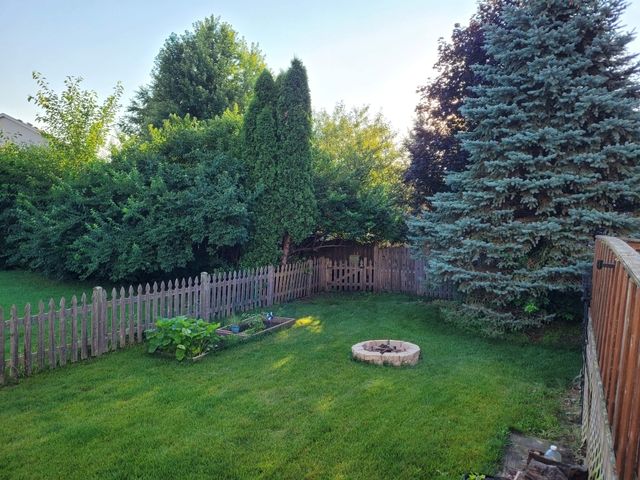 741 Regal Lane, Algonquin, IL 60102