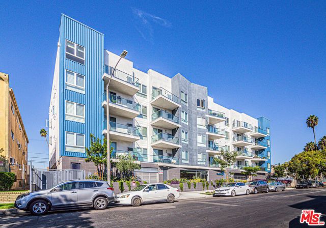 105 S Mariposa Avenue 202, Los Angeles, CA 90004