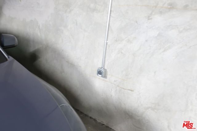 105 S Mariposa Avenue 202, Los Angeles, CA 90004