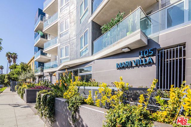 105 S Mariposa Avenue 202, Los Angeles, CA 90004