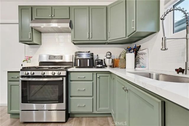 7853 Jayseel, Sunland, CA 91040