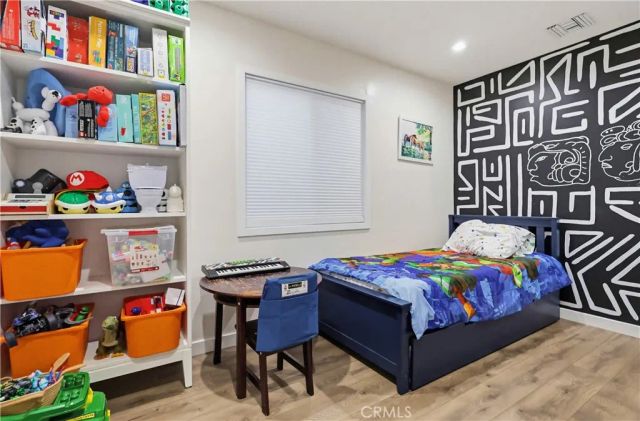 7853 Jayseel, Sunland, CA 91040