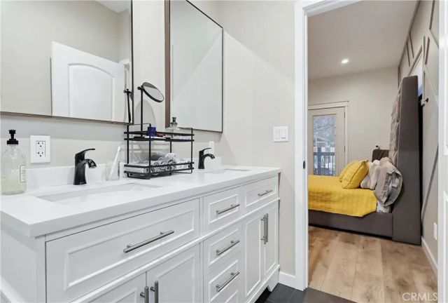 7853 Jayseel, Sunland, CA 91040