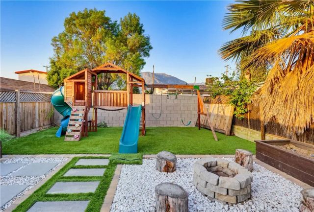 7853 Jayseel, Sunland, CA 91040