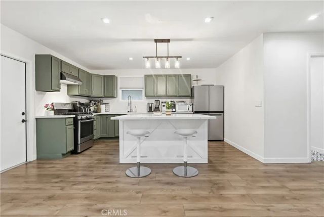 7853 Jayseel, Sunland, CA 91040