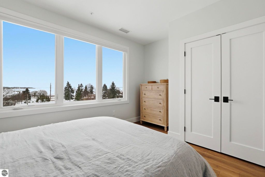 Image 14 of property listing at 714 Randolph Street # 413, Traverse City, MI 49684