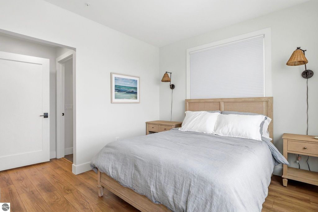 Image 15 of property listing at 714 Randolph Street # 413, Traverse City, MI 49684