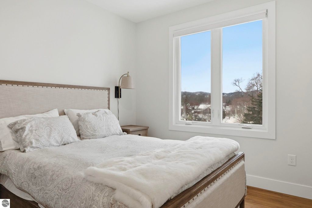 Image 23 of property listing at 714 Randolph Street # 413, Traverse City, MI 49684