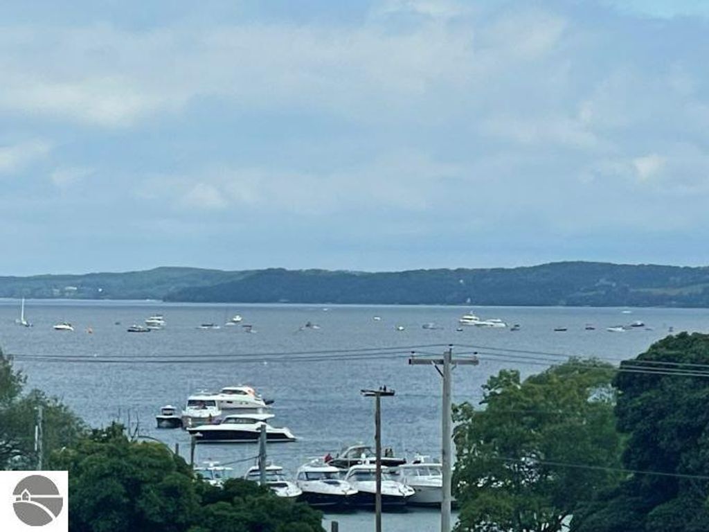 Image 32 of property listing at 714 Randolph Street # 413, Traverse City, MI 49684