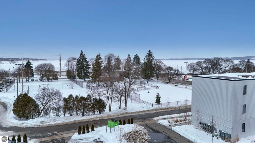 Image 41 of property listing at 714 Randolph Street # 413, Traverse City, MI 49684