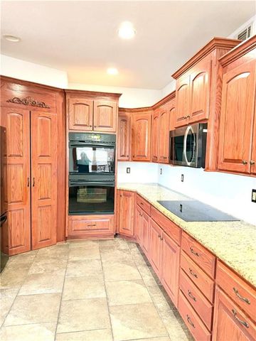 2422 N 106TH Street, Kansas City, KS 66109