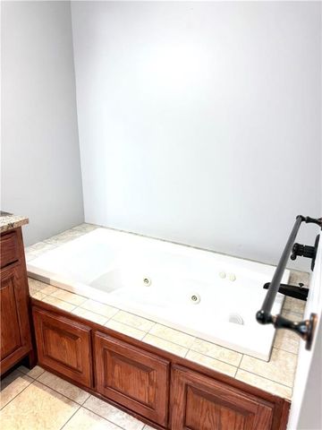 2422 N 106TH Street, Kansas City, KS 66109