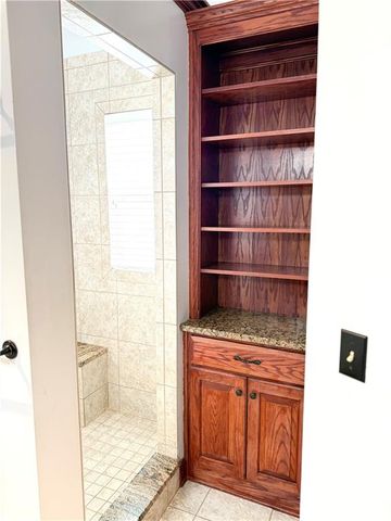 2422 N 106TH Street, Kansas City, KS 66109