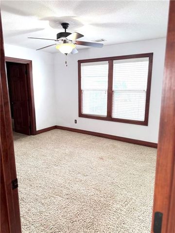 2422 N 106TH Street, Kansas City, KS 66109