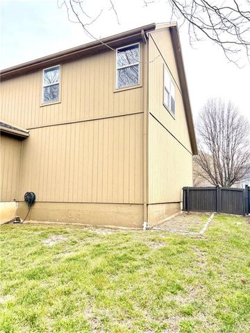 2422 N 106TH Street, Kansas City, KS 66109