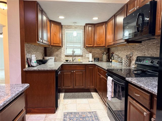 5418 SW 4TH PLACE, Gainesville, FL 32607